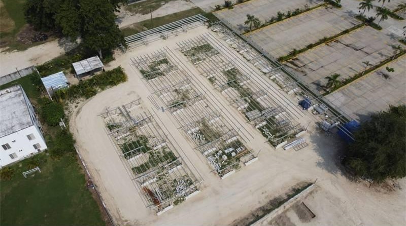 Maßgeschneidertes Design für Solar-Parküberdachung aus eloxiertem Aluminium