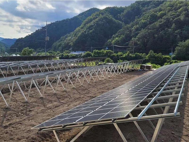 Befestigungssystem aus C-Stahl
